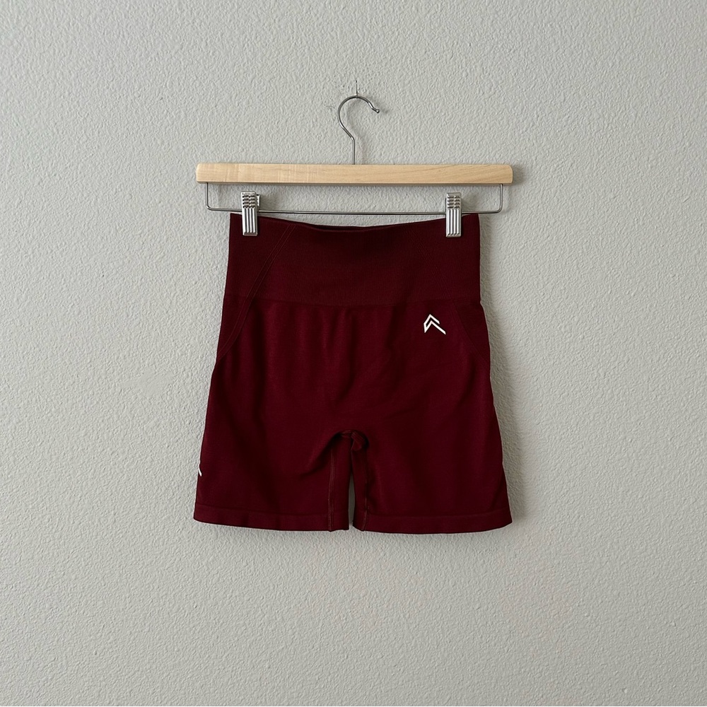 Oner active effortless seamless shorts size medium rosewood sporty activewear